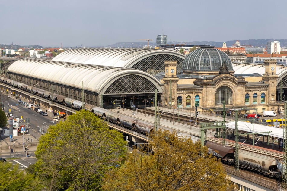 Mammut-Projekt in Dresden: Der Hauptbahnhof bekommt endlich ein neues Dach!