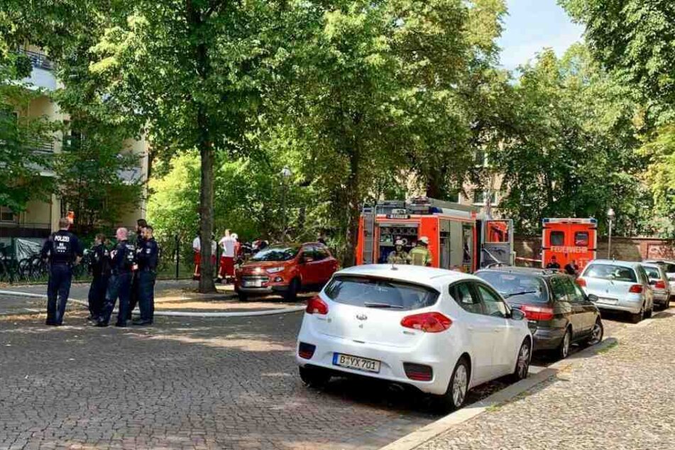 Be einem Wohnungsbrand in Spandau wurde eine leblose Person gefunden.