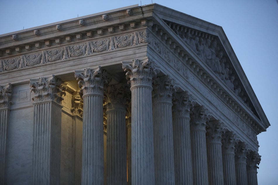 Supreme Court agrees to hear challenge to law prohibiting drug abusers from owning guns