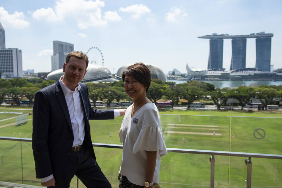 Kretschmer mit der Direktorin der National-Galerie Singapur, Chong Siak Ching.