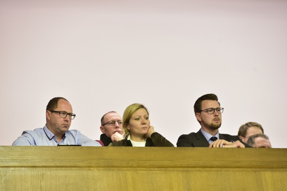 Fanbeauftragte und SPD Stadträtin Peggy Schellenberger auf der Zuschauertribüne.