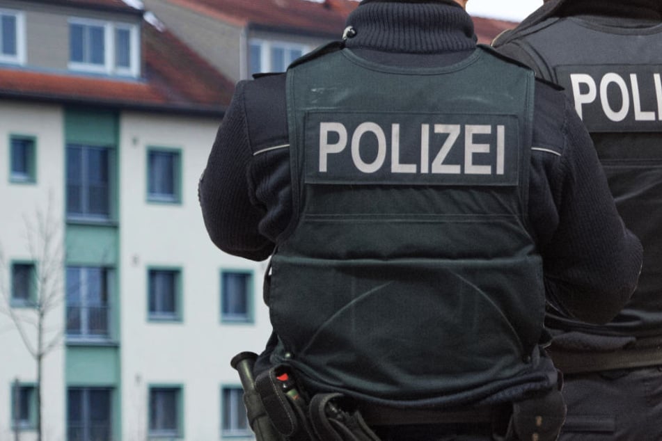 An zwei Tagen in Folge musste die Polizei wegen Gewalt in dem Ankerzentrum ermitteln (Symbolbild).