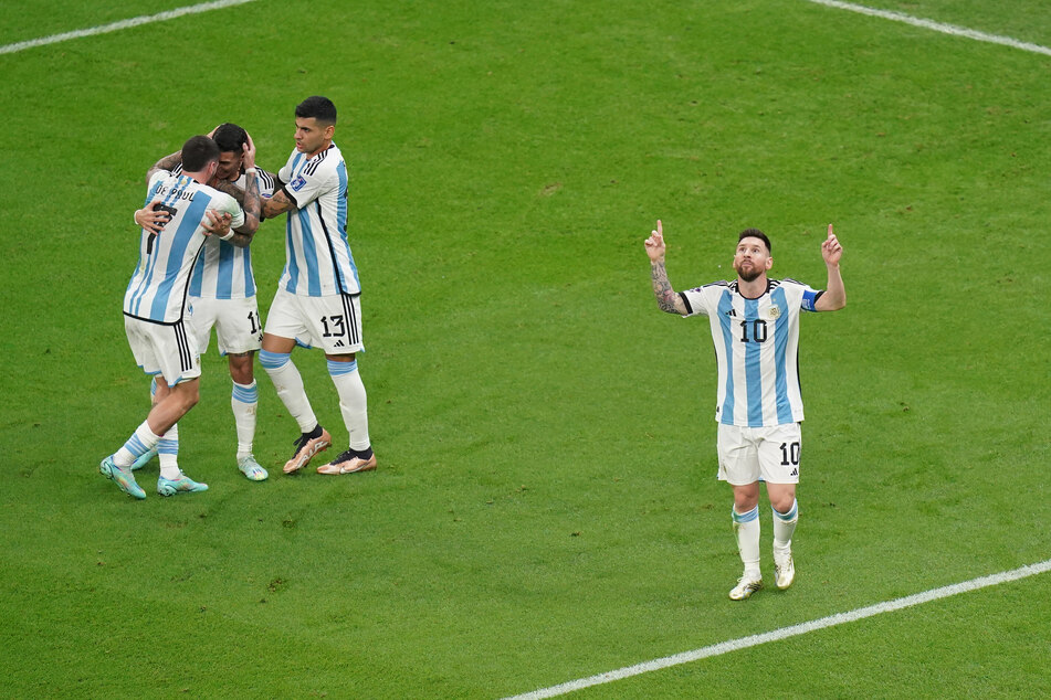 Argentinien und Messi jubeln: Die Albiceleste ist neuer Weltmeister!