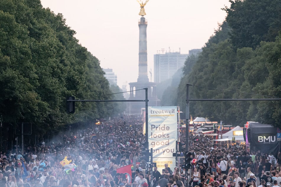 Tausende Teilnehmer waren beim Christopher Street Day in Berlin auf den Straßen.