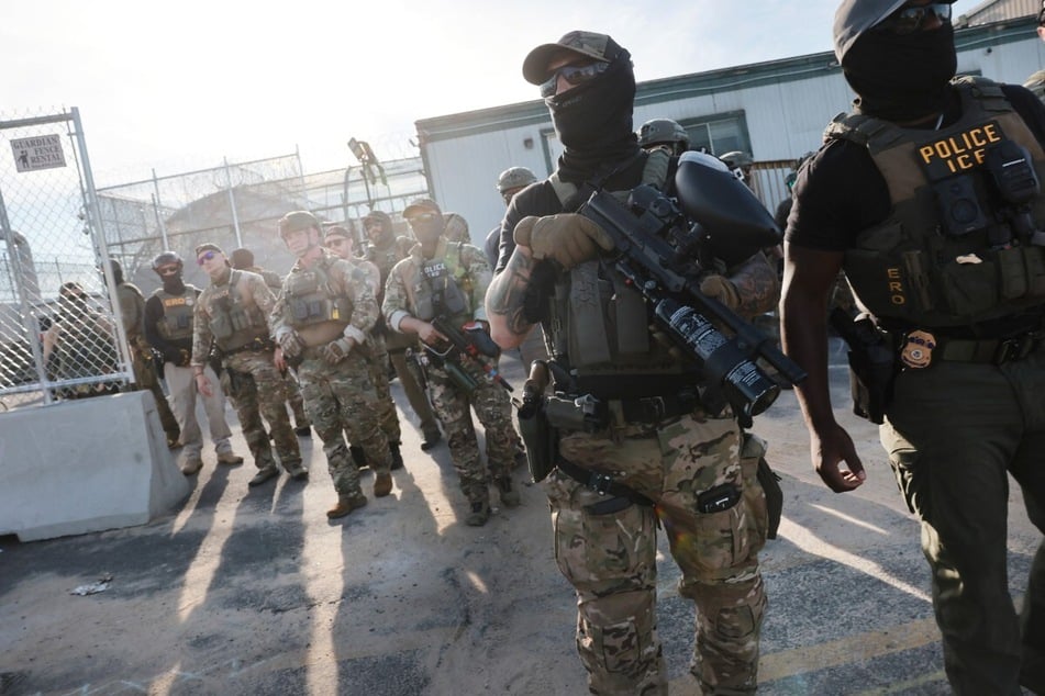 A report published on Wednesday revealed that an alarming number of federal immigration agents are sex offenders.