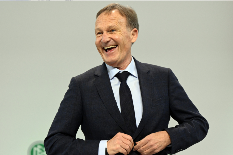 Hans-Joachim Watzke (63) hat sich als BVB-Geschäftsführer für Stehplätze eingesetzt.