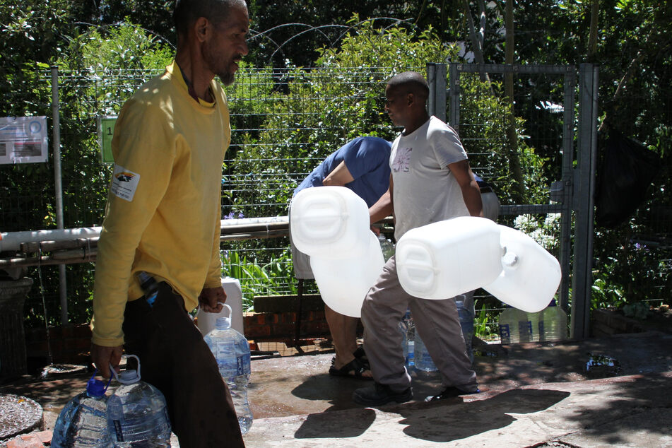 Die Wasservorräte in Südafrika gehen zur Neige. Für die Menschen ist die Wasserknappheit eine fast unlösbare Herausforderung geworden. (Archivbild)