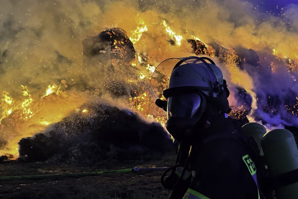 Über 100 Einsatzkräfte kämpften gegen die Flammen.
