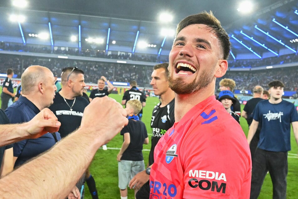 Dennis Seimen (20) feierte mit dem SC Paderborn den Aufstieg in die Bundesliga. Jetzt kehrt er zum VfB Stuttgart zurück.