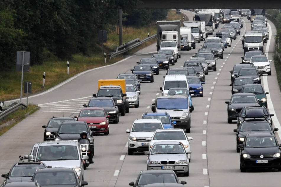 Staus und Unfälle: Frust für Pendler auf der A6 und was dagegen getan wird