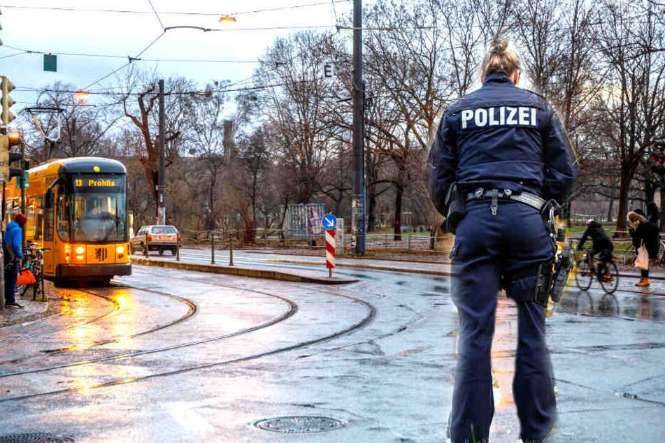 Die Polizei sucht Zeugen, die die Tat beobachtet haben. (Symbolbild).