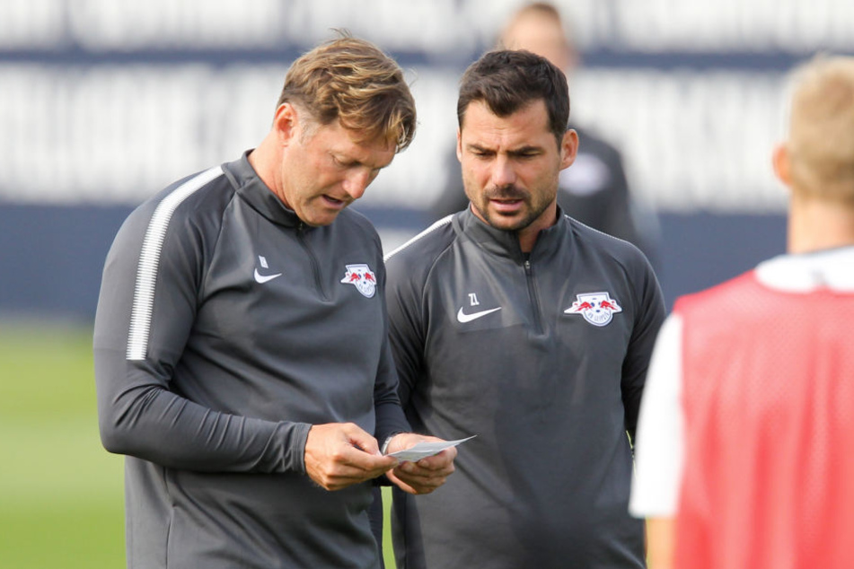Zsolt Löw (39, r.) wird wohl neuer Co-Trainer von Thomas Tuchel (44) bei Paris Saint-Germain. RB Leipzig will aber im Gegenzug eine Ablöse und ein Testspiel gegen PSG.