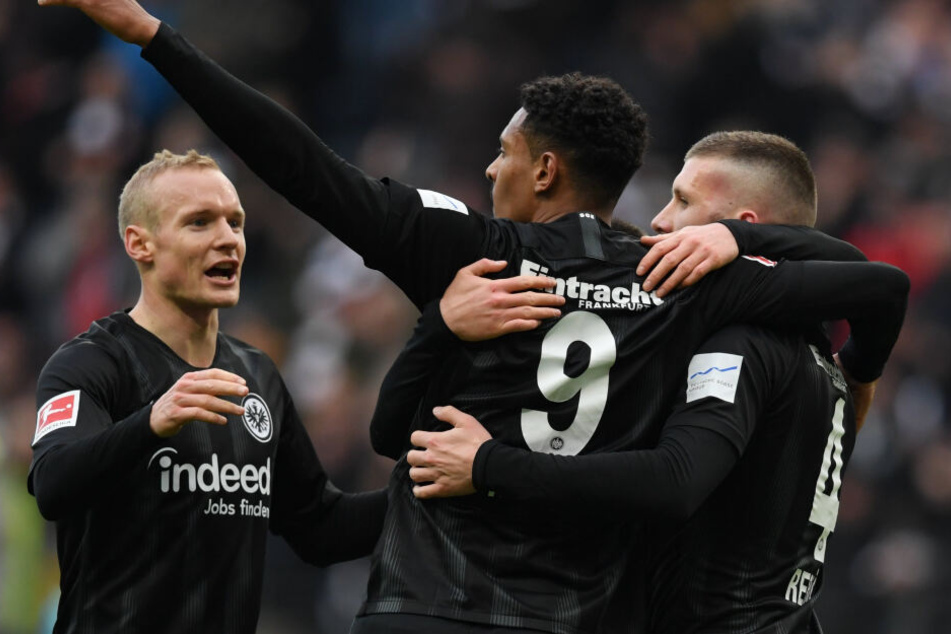 Jubelt die Eintracht auch gegen den VfB?