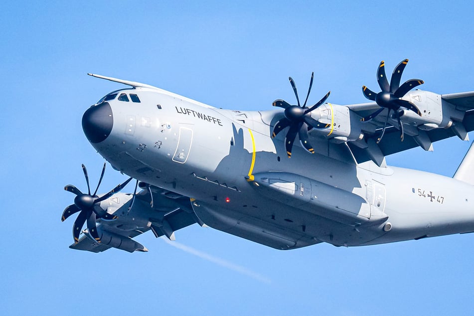 Wer einen A400M steuern möchte, benötigt eine fundierte fliegerische Ausbildung und zahlreiche Übungsstunden. (Symbolfoto)