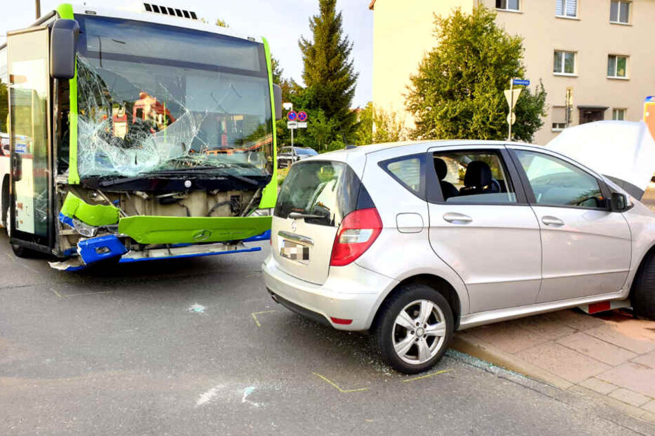 30 Menschen wurden dabei verletzt.