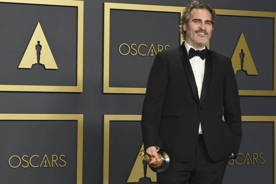 Nicht nur leere Worte: Joaquin Phoenix (45) setzt seine Oscar-Rede in die Tat um.