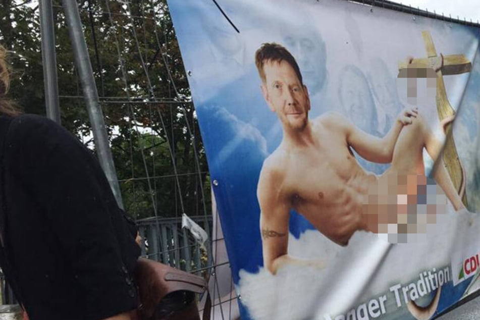 Riesen-Penis sorgt für Erregung im Verkehr! Wahl-Plakat schockt in Dresdner City