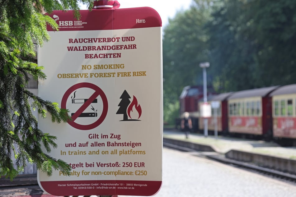 Durch die anhaltende Hitze könnte sich das Risiko weiter verschärfen. (Symbolbild)