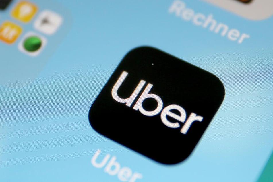 Mit der Uber App auf einem Smartphone kann man sich in Zukunft auch in Kirchheim ein Auto buchen.