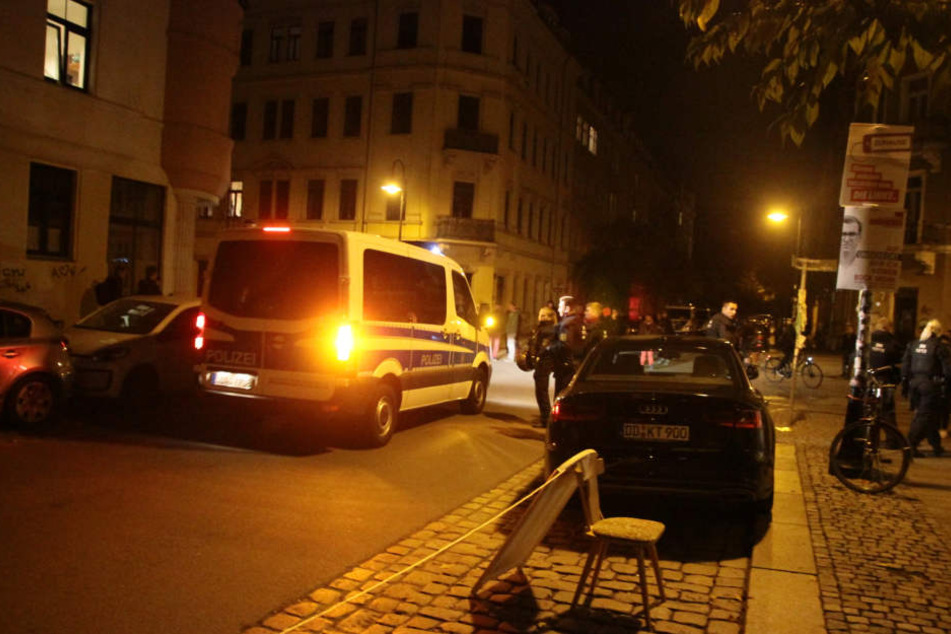 Die Abschiebung der fünfköpfigen Familie wurde von rund 60 Polizisten abgesichert.