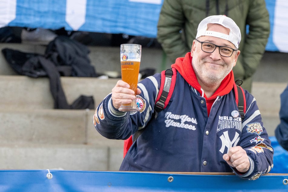 Freibier-Ärger in der Regionalliga: Luftnummer fliegt Club um die Ohren