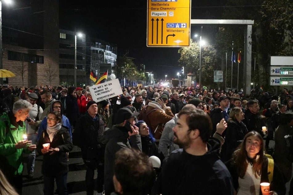 Die "Querdenker" zogen durch die Leipziger Innenstadt.