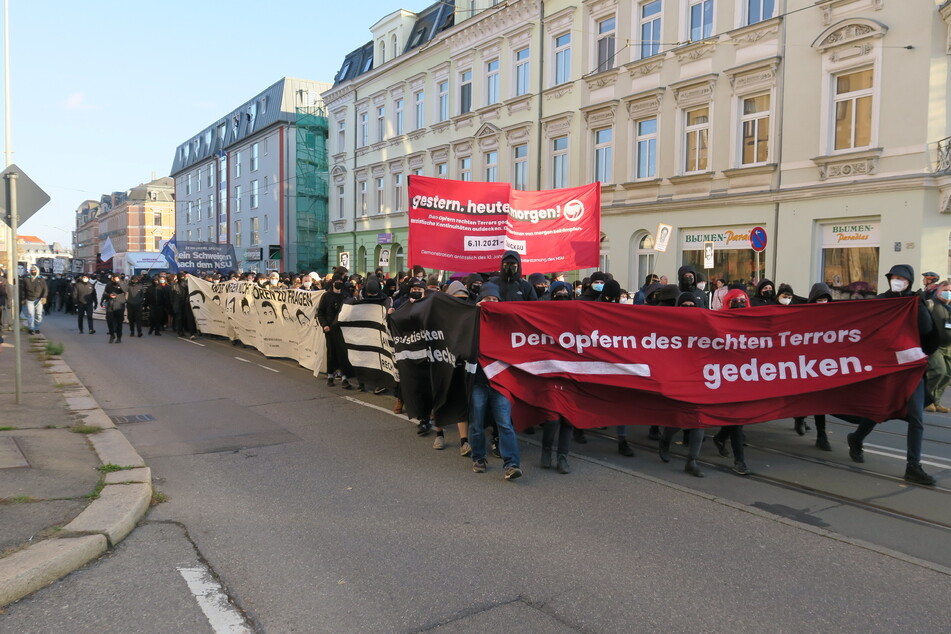 Hunderte demonstrieren in Zwickau gegen Rechtsextremismus