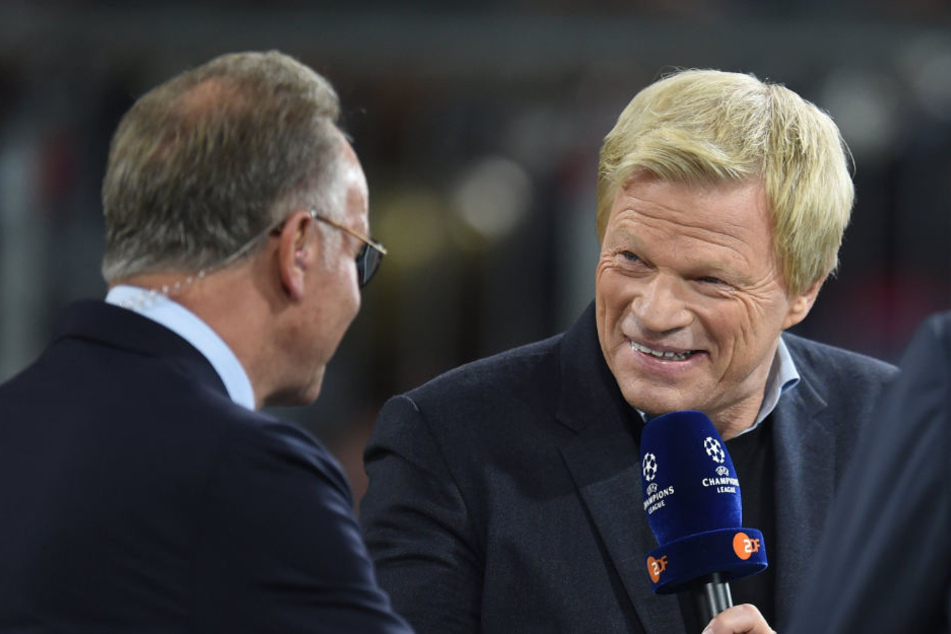 Oliver Kahn (r) könnte nach Karl-Heinz Rummenigges Abschied ins operative Geschäft beim FC Bayern einsteigen.