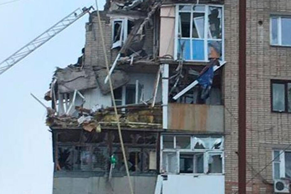 Die Explosion zerstörte das Wohnhaus an der Seite.