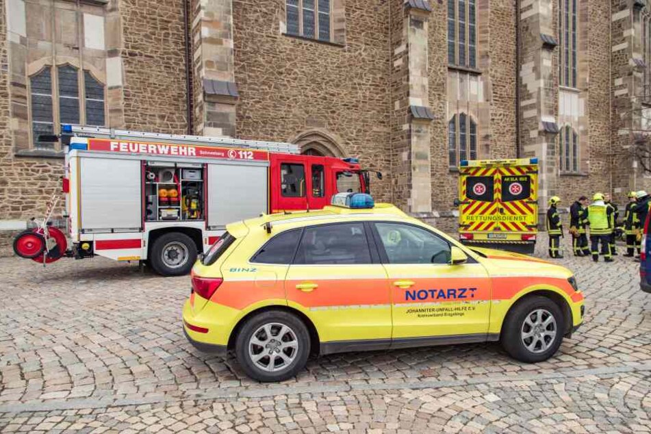 Mehrere Bewohner erlitten Atemwegsreizungen.