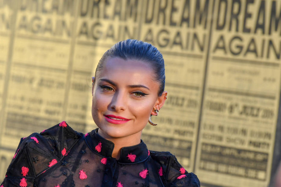 Sophia Thomalla lässt ihre Fans noch nichts von ihrer neuen Liebe wissen.