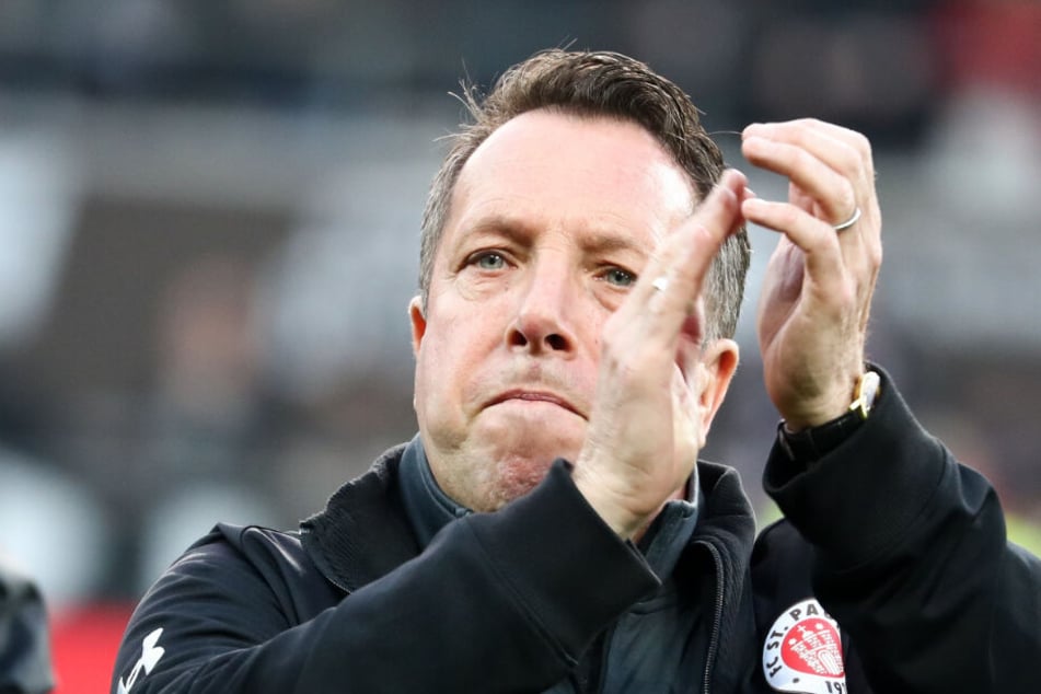 Markus Kauczinskihat mit dem FC St. Pauli immerhin einen Punkt gegen Duisburg geholt.