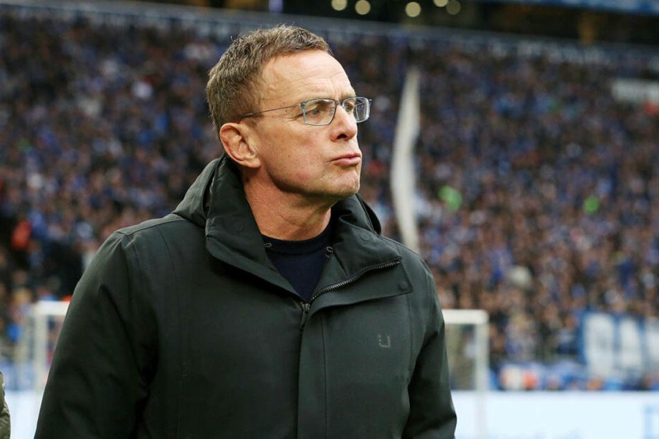 Leipzigs Trainer Ralf Rangnick (60) analysierte den knappen Dreier bei Schalke 04 mit "kein Schönheitspreis".