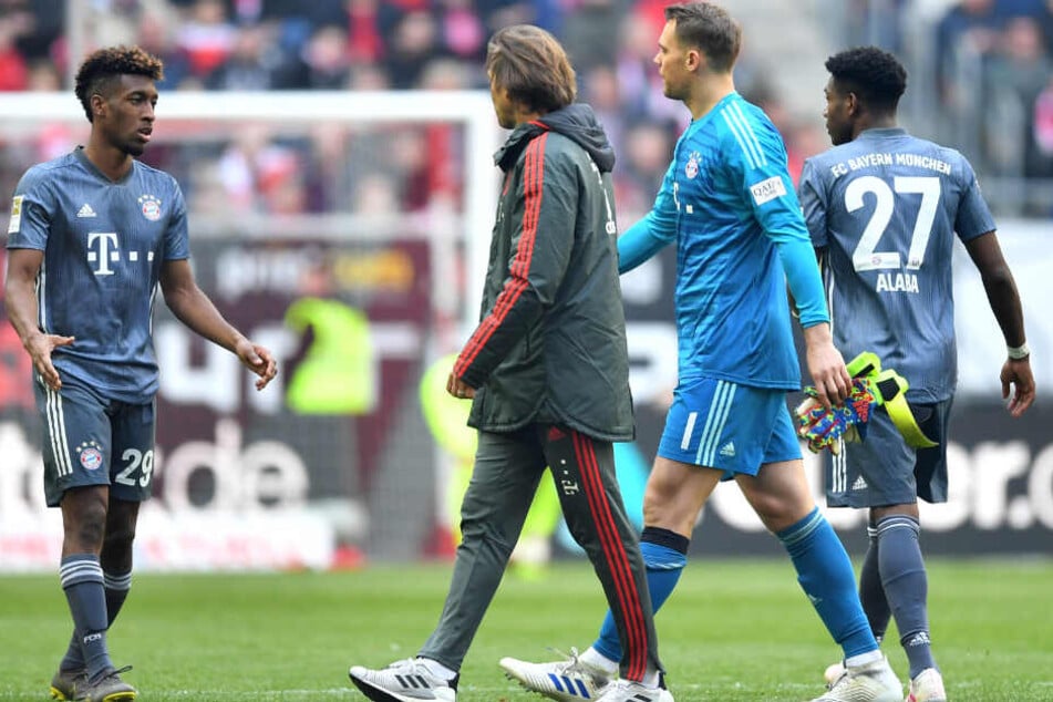 Bayern-Schlussmann Manuel Neuer musste in der zweiten Halbzeit vom Feld.