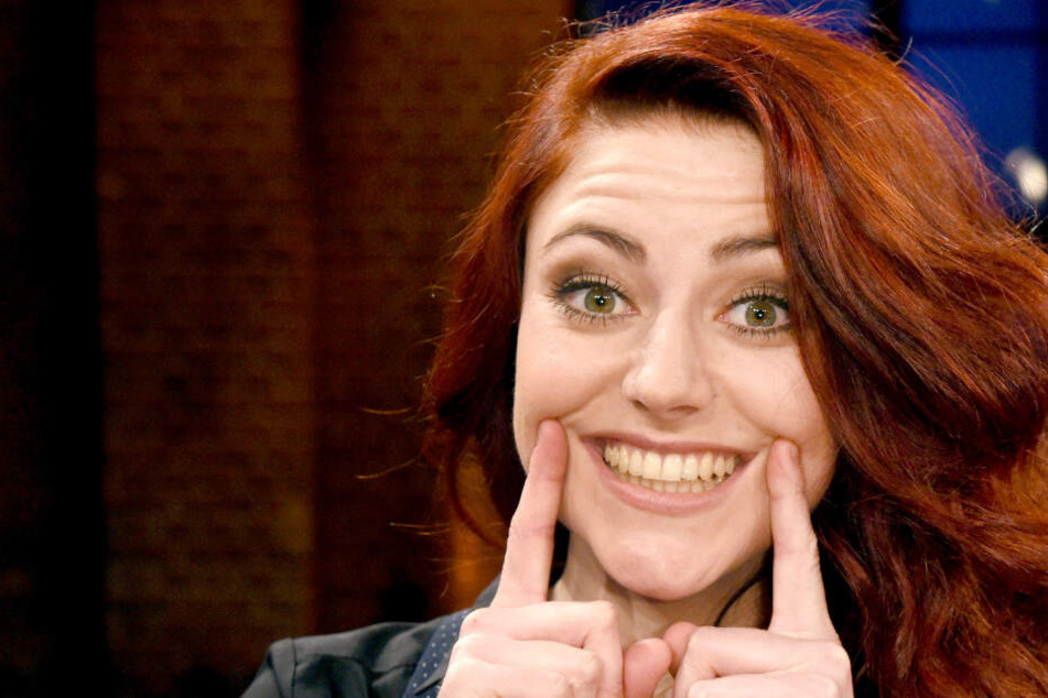 Comedian Tahnee (27) ist lesbisch ist geht damit auch natürlich offen um.