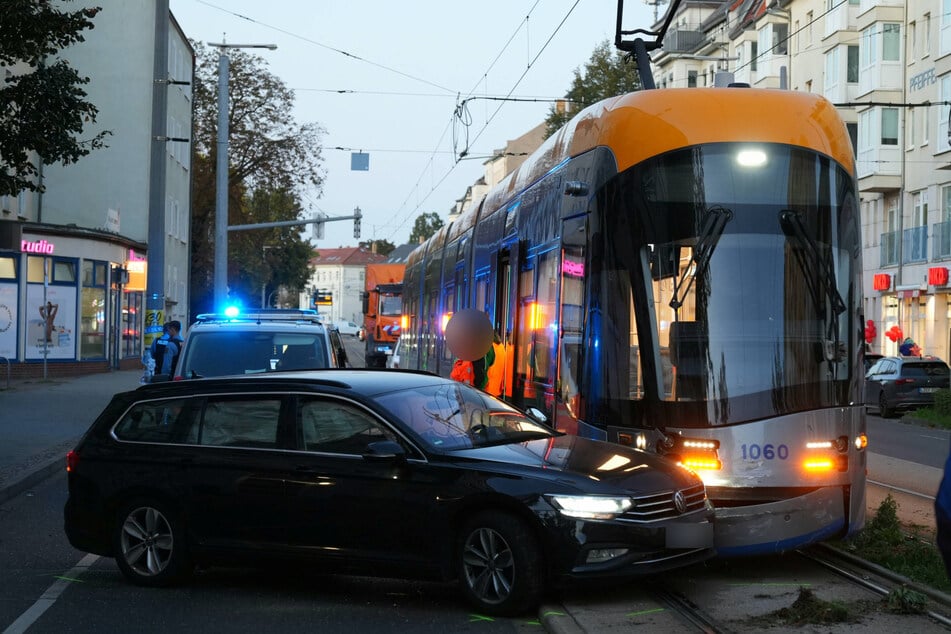 Die Straßenbahn konnte nicht mehr rechtzeitig abbremsen.