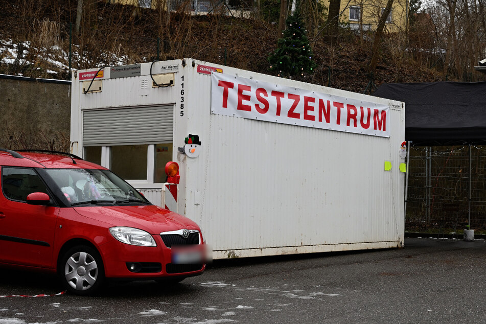 Zwickau: Einbrecher wollten Testcontainer knacken
