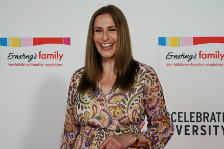 Ulrike Frank (56, GZSZ) verriet am roten Teppich, was sie sich für ihre Rolle wünschte.