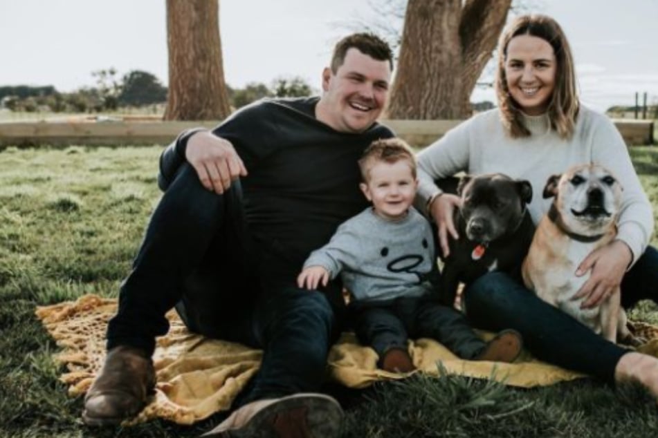 Duncan Craw poses with his wife Taylia and son Levi.