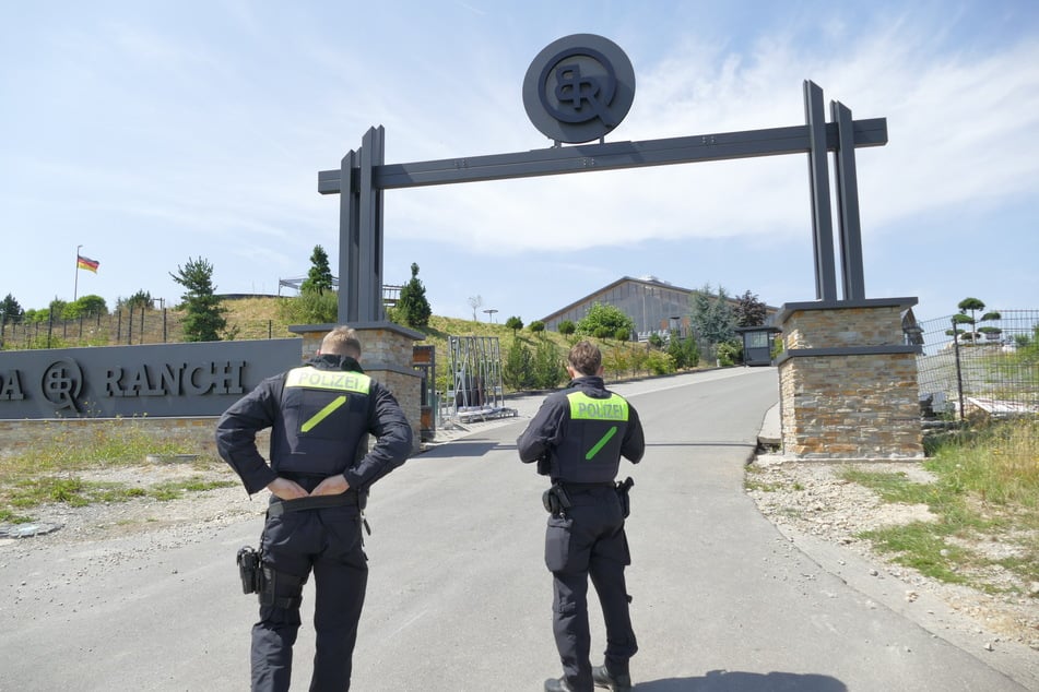 Die Durchsuchung führte die Polizei zur "BONDA Ranch".