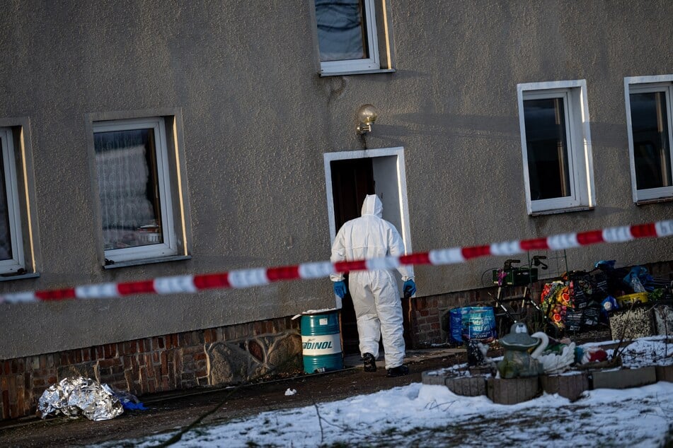 In dem kleinen Dorf im Nordosten Brandenburgs wurde ein Jugendlicher (16) und eine Frau (26) getötet. (Archivbild)