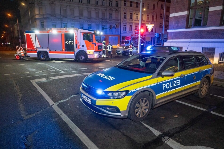 Die Polizei musste die Kreuzung teilweise absperren.
