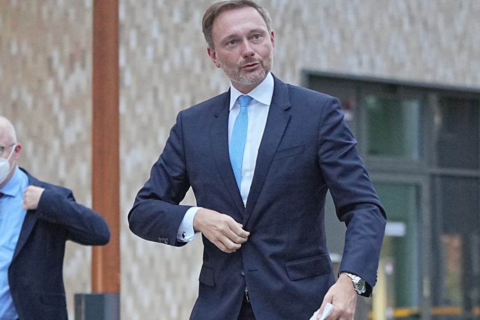 FDP-Parteichef Christian Lindner (42) nimmt das Sondierungsangebot der Grünen an.