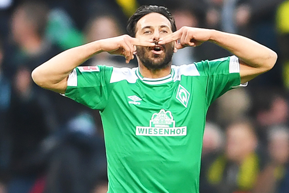 Claudio Pizarro (41) hat in der Bundesliga viel geleistet. Nun könnte seine ruhmreiche Karriere, in der er unter anderem die Champions League gewann und sechs deutsche Meisterschaften feierte, am heutigen Samstag mit einem Abstieg zu Ende gehen.