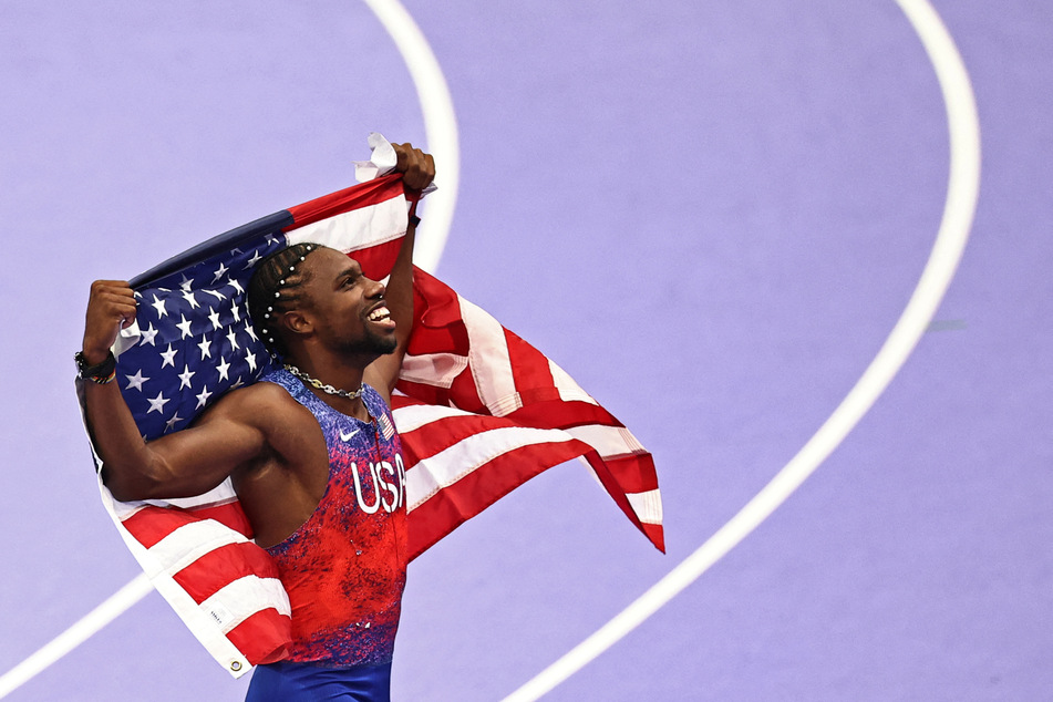 Noah Lyles (27) hat am Sonntagabend in Paris die Goldmedaille über 100 Meter gewonnen.