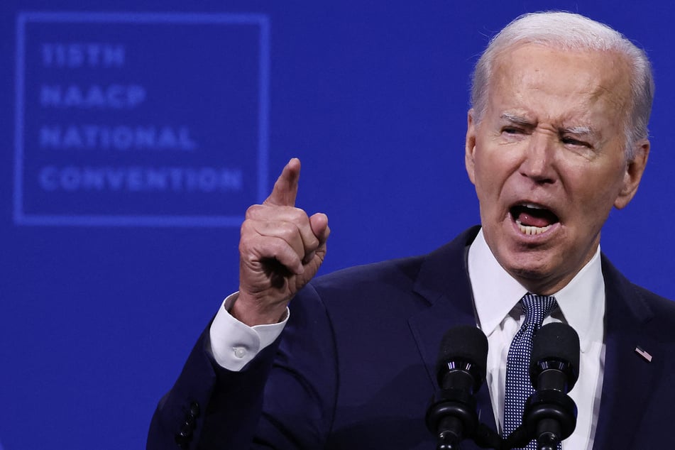 Biden calls for ban on AR-15 after use in Trump assassination attempt