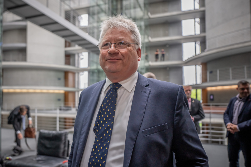 Bruno Kahl (60), Präsident des Bundesnachrichtendienstes BND, kommt zur Sitzung des Auswärtigen Ausschusses des Bundestags