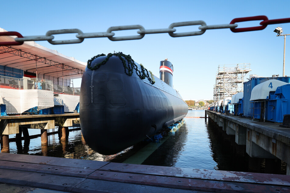 Ein U-Boot der Klasse HDW 209/1400mod der Ägyptischen Marine liegt vor der Taufe auf der Werft von Thyssenkrupp Marine Systems (TKMS).