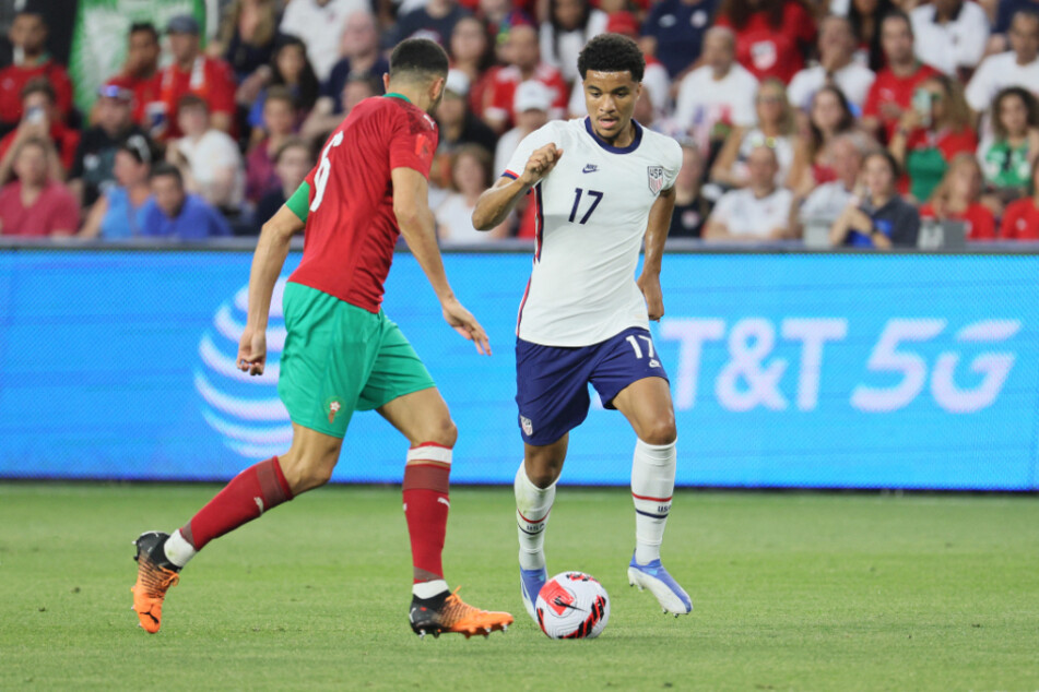 Im Juni 2022 debütierte Malik Tillman (21, r.) gegen Marokko für die US-amerikanische Nationalmannschaft.