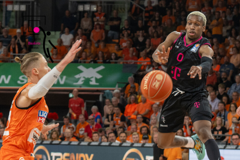 Total-Zerfall bei Telekom Baskets Bonn: Jetzt macht auch noch der MVP den Abflug!